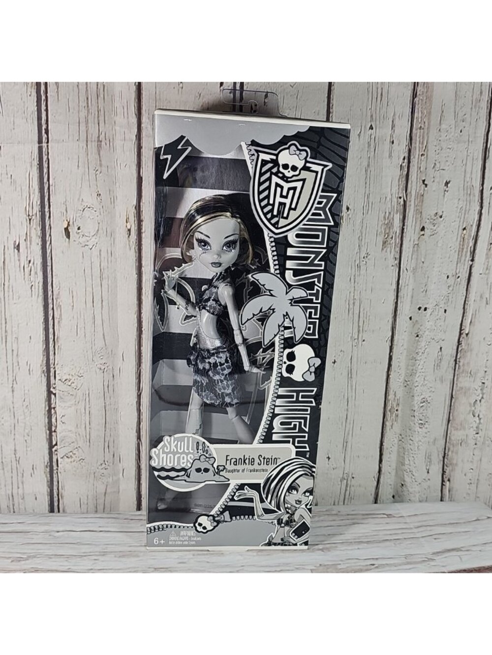 Monster High Skull Shores Frankie Stein Daughter of Frankenstein Doll Grayscale